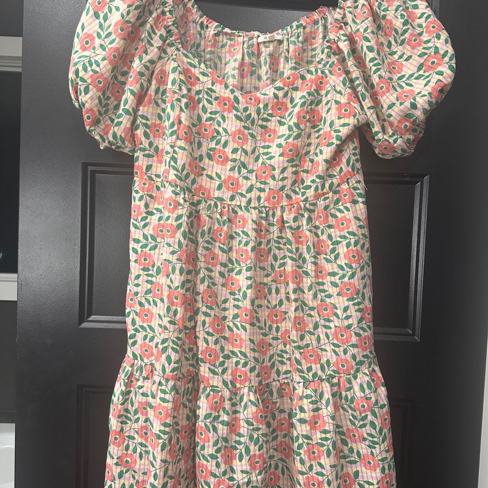 Floral Dress with Puff Sleeves